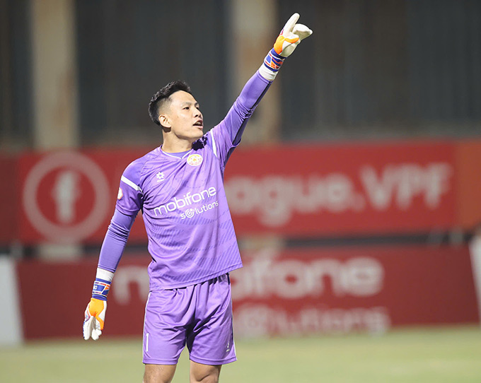 Đỗ Sỹ Huy bắt chính PVF-CAND