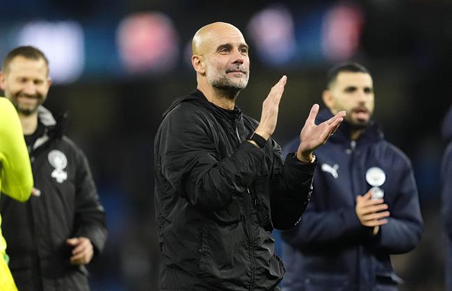 Pep nhắc tới Arsenal trước trận thắng của Man City