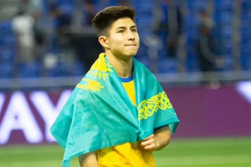 Tiền đạo trẻ Dastan Satpayev