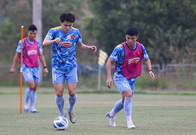 Khổng Minh Gia Bảo háo hức ở ĐT Việt Nam