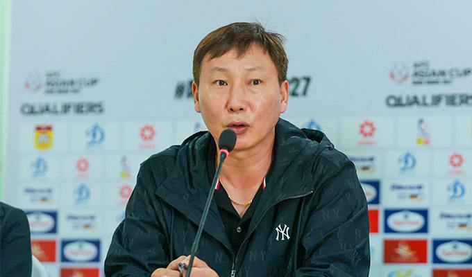 HLV Kim Sang Sik không hài lòng dù ĐT Việt Nam có chiến thắng 2-0 trước Lào