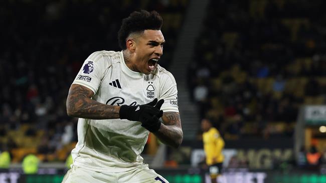 Nottingham Forest duy trì phong độ ổn định