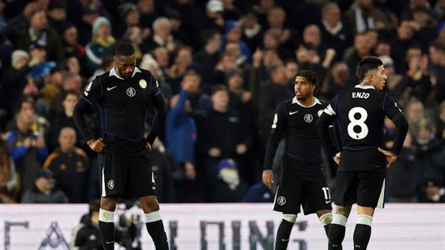 Chelsea thua thảm 1-3 trên sân Leeds