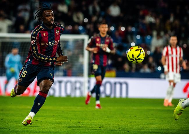 Nhận định Osasuna vs Levante (03h00 ngày 912) Khó cắt mạch thua 2 Levante đang có 4 trận thua liên tiếp ở La Liga