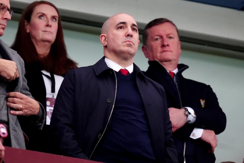 Omar Berrada tái cấu trúc MU Omar Berrada tại Manchester United