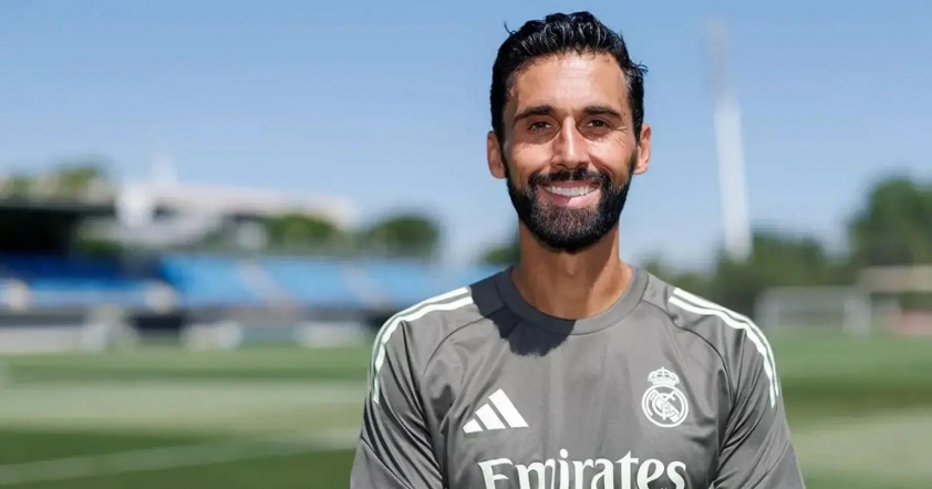 Alvaro Arbeloa bất ngờ trở thành ứng viên hàng đầu thay thế Xabi Alonso tại Real Madrid Alvaro Arbeloa bất ngờ trở thành ứng viên hàng đầu thay thế Xabi Alonso tại Real Madrid