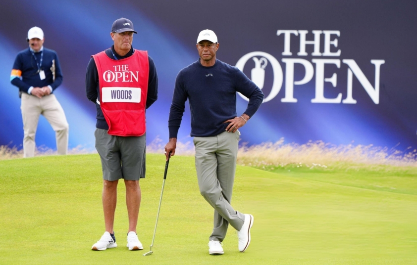 Tiger Woods tại The Open 2024 ở Royal Troon Scotland Tiger Woods cập nhật tình hình chấn thương hé lộ thời điểm tái xuất