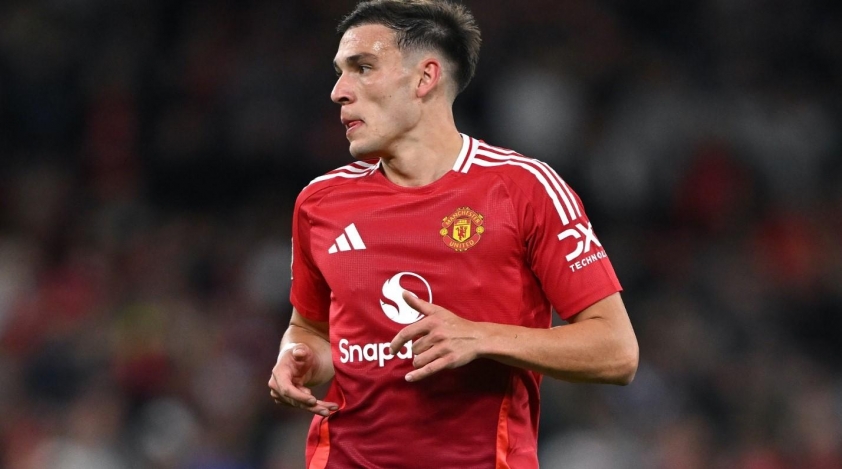 Manuel Ugarte chịu ảnh hưởng chính sách mới Tiền vệ Manuel Ugarte