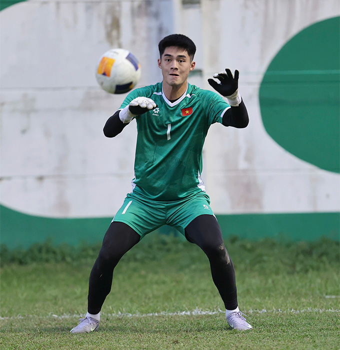 Thủ môn Trần Trung Kiên là niềm hy vọng số 1 trong khung gỗ của U22 Việt Nam Thủ môn Trần Trung Kiên U22 Việt Nam