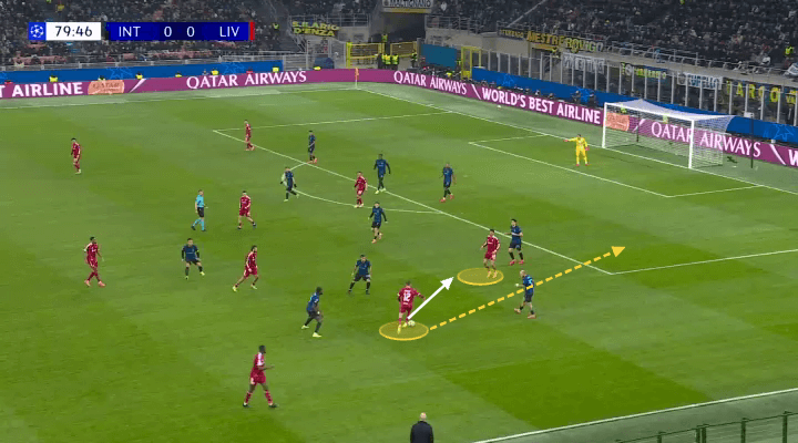 Pha phối hợp bật tường thành công giữa Bradley và Ekitike